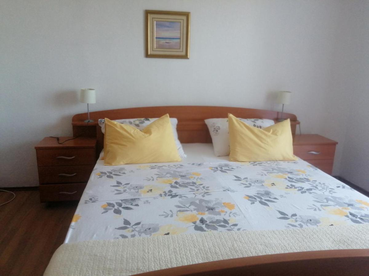 Seaview Holiday Apartments, Ventura Nin Extérieur photo