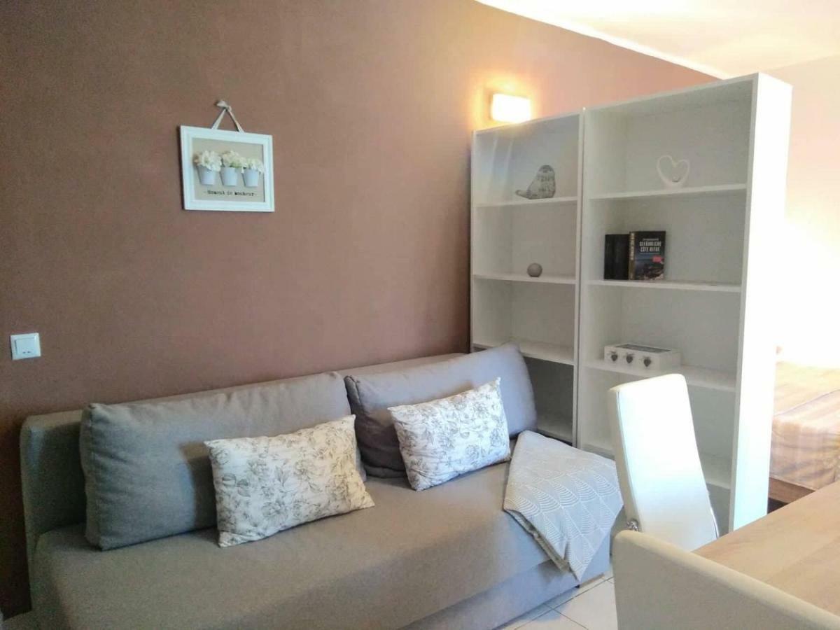 Seaview Holiday Apartments, Ventura Nin Extérieur photo